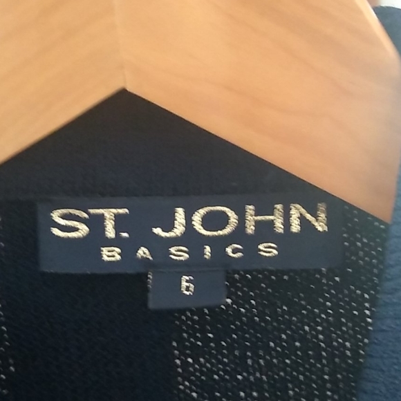 St. John Knit Navy Blue Short Sleeves Jacket SZ 6. - Picture 2 of 7